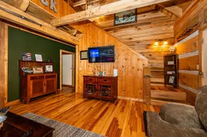 Boondock Vacation Log Cabin | Hot Tub • Pool Table - Image 5