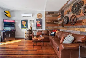 Bourbon Bachelors~6BR 4BA|4 King|GoldenTee|SkyDeck - Image 3