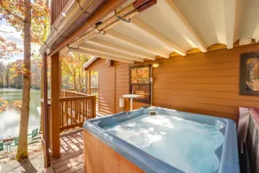Hocking Hills Lake Gem w/ Hot Tub, Dock, 100 Acres - Image 4