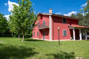 Original farmhouse, pool in the Marche countryside - Image 5
