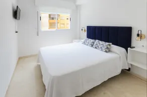 Avec charme, à quelques mètres de la plage. A / C et wifi gratuit. Terrasse avec vue sur la mer - Location réservée familles - Image 4