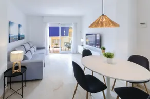 Avec charme, à quelques mètres de la plage. A / C et wifi gratuit. Terrasse avec vue sur la mer - Location réservée familles - Image 2