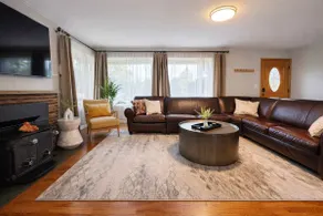 Acclaimed 4BR Modern Eclectic | Great Patio & Yard - Image 2