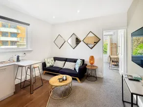Serviced North Sydney Apt | Walk to Metro - Image 5