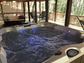 Beary Irresistable - Hot tub & Prime Location! - Image 4