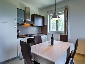 Villa Tara-One Bedroom Apartment with Sea view, balcony and pool -2 - Image 2