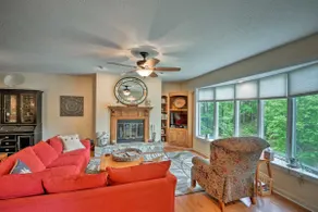 Lakefront Condo w/ Resort-Style Amenities + Marina - Image 2