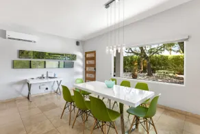 Movie Colony Contemporary - Image 4