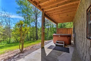 Trenton Cabin w/ Hot Tub - 14 Mi to Lookout Mtn! - Image 2