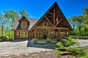 Trenton Cabin w/ Hot Tub - 14 Mi to Lookout Mtn! - Image 3