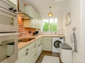 Eton Cottage - Image 4