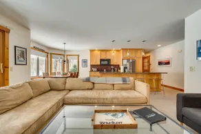 Ski-In Resort Family Condo w/ Deck at Jay Peak! - Image 5