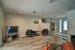Sarasota Home w/ Large Backyard & Water Access - Image 4