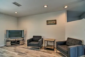 Sarasota Home w/ Large Backyard & Water Access - Image 5