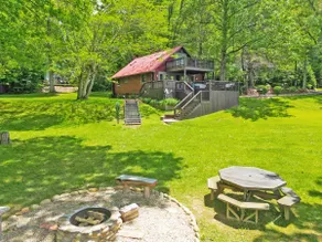 Waters Edge Lakefront Cabin-Lake Nantahala w Dock - Image 4