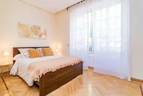 Deluxe Lägenhet Velazquez Suites III - Image 2