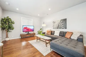 LuxoStays l! ! Lovely 2BR #SFO #Train #Laundry - Image 3