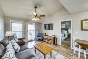 Family-Friendly Condo: 1 Mi to Silver Dollar City! - Image 5
