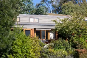 The Wolery - Jindabyne lakeside holiday haven - Image 4