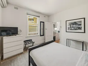 Charming 1BR Parkside Retreat. Steps to Metro - Image 5
