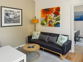 Charming 1BR Parkside Retreat. Steps to Metro - Image 2