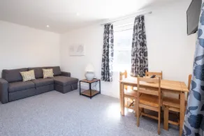 Rowan - Three Tuns Apartments , Wickham Market - by Aldeburgh Coastal Cottages - Image 2