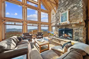 5BR Luxury Lodge: Disney Theme, Hot Tub, Game Room - Image 3