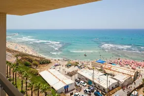 3BR Beachfront Apt w/ Amazing Sea View | Mamad - Image 2