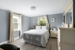 Private Modern 2 Bedroom Steps From The Ocean - Image 5