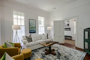 The Austin House Downtown - Image 2