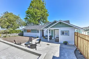 Waterfront Home ~ 6 Mi to Olympic National Park! - Image 3