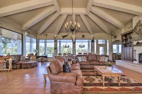 Lakefront Wallis Ranch w/ Private Beach & Patio! - Image 5