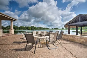 Lakefront Wallis Ranch w/ Private Beach & Patio! - Image 2