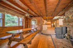 Red Brick Retreat - 8br 6ba Hot Tub Sauna Home Gym - Image 2