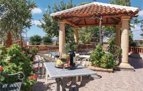 Gorgeous home in Olvera - Image 3
