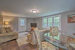 Beautiful Lenox Home, 3 Mi to Shakespeare & Co! - Image 5