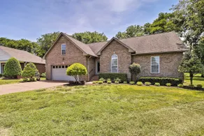 Gallatin House on Long Hollow Golf Course! - Image 3