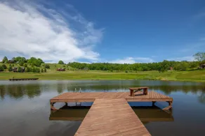 5BR Cabin, Private Pond m / Dock, Hot Tub, Game Room med poolbord og teater! - Image 2