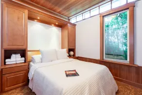 6th Ave Custom Victorian in prime location + W/D - Image 3
