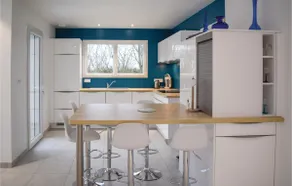 3 bedroom awesome home in Matignon - Image 3