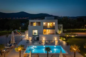 Villa Marijeta exclusive 5 star villa with 50sqm private pool, 6 bedrooms and playroom - Image 2