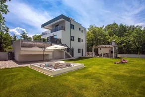 Villa Zora -luxurious villa with heated pool, sauna, 4 bedrooms, 10 persons max - Image 5