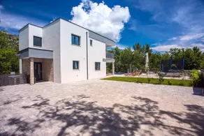 Villa Zora -luxurious villa with heated pool, sauna, 4 bedrooms, 10 persons max - Image 4