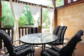Family Suite House - Image 5