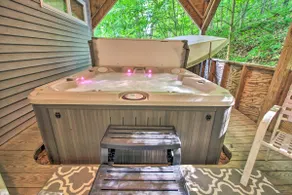 Ludlow Home w/ Hot Tub, Near Okemo Resort! - Image 3