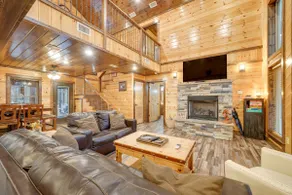 Broken Bow Cabin on 1 Acre w/ Hot Tub & Fire Pit! - Image 4