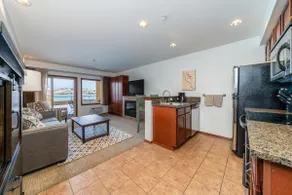 Grandview 520 Waterfront condo on Lake Chelan - Image 3