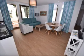 Modern Apt Walking distance to Shops and Beach - Image 5