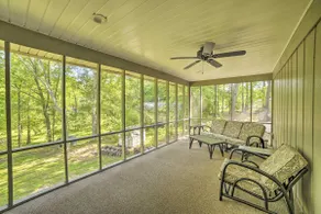 Lake Barkley Waterfront Home w/ Deck & Boat Dock! - Image 3