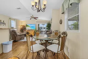 2/2 on the water in St. James City! - Image 4